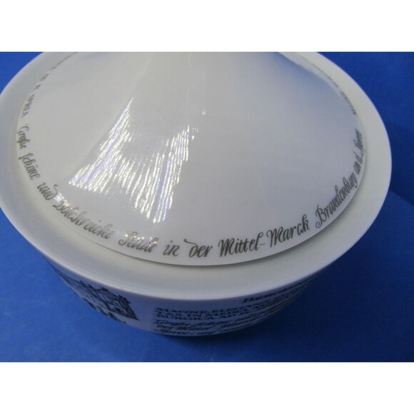 Unterweissbach Mid Century Porcelain 5 1/2" D Covered Bowl 18th Century Scenes - Picture 9 of 16